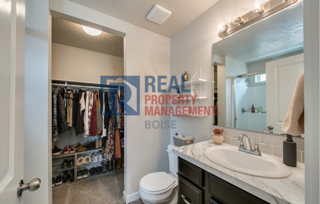 3 beds, 2 baths, $2,300