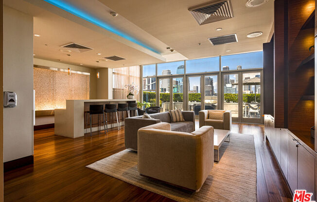 1 bed, 1.8 baths, 1,400 sqft, $3,990, Unit 817