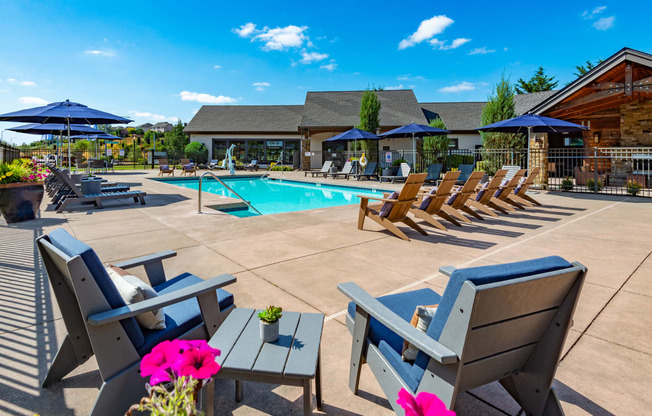 the swimming pool at the resort at governors crossing