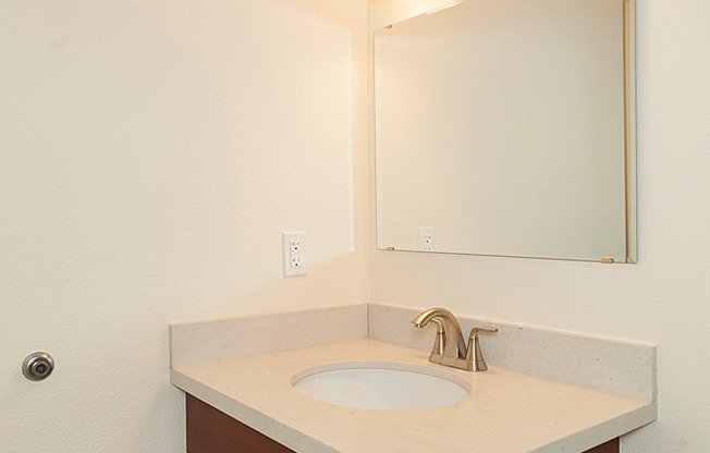 2 beds, 2 baths, 930 sqft, $2,976, Unit 307