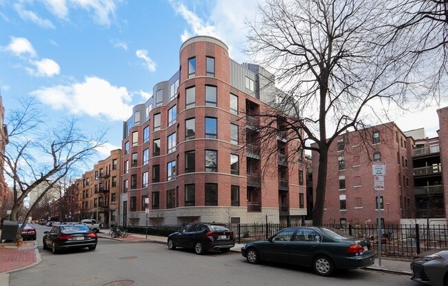 50 Symphony Rd 302