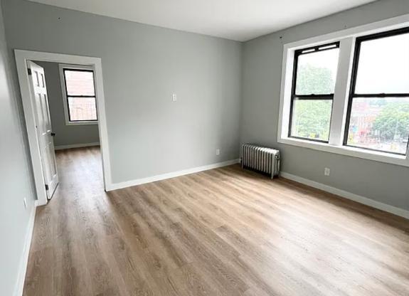 35 56 94 ST