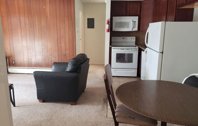 1 bed, 1 bath, 557 sqft, $1,800, Unit 05