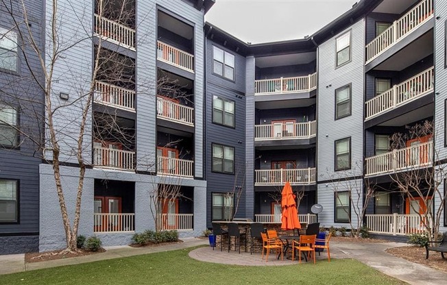 Outdoor Grill And Patio at Vue at Embry Hills, Atlanta, 30042