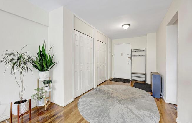 1190 E 53 ST