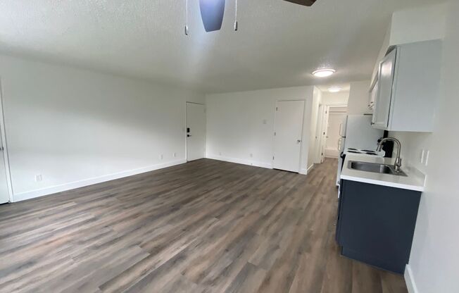 1 bed, 1 bath, 680 sqft, $1,395, Unit 48