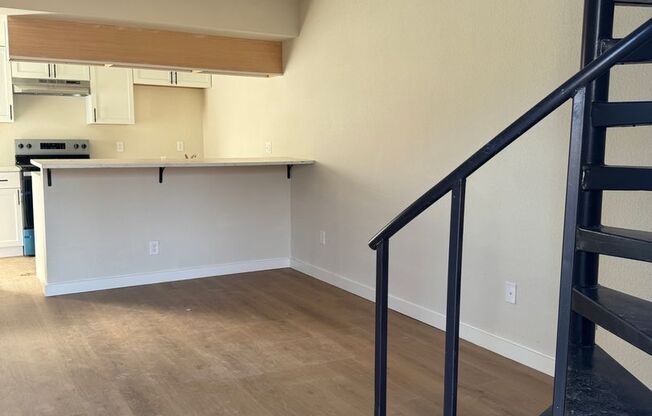 1 bed, 1 bath, $745, Unit One bedroom