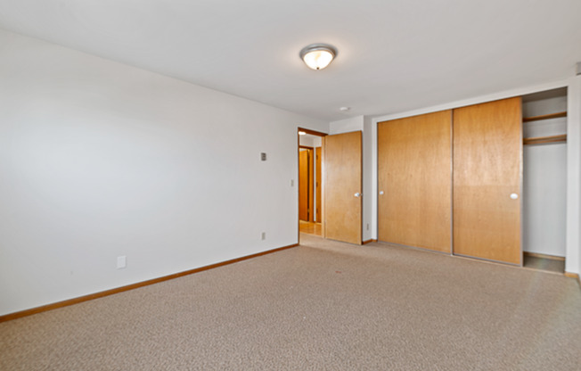 1 bed, 1 bath, 700 sqft, $1,695, Unit 400