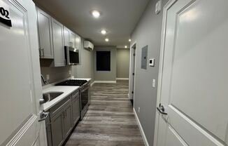 Studio, 1 bath, 349 sqft, $1,850, Unit 402