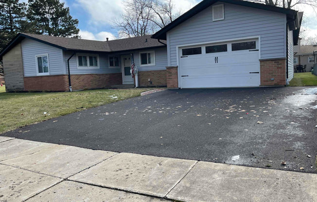 201 REDWOOD AVE
