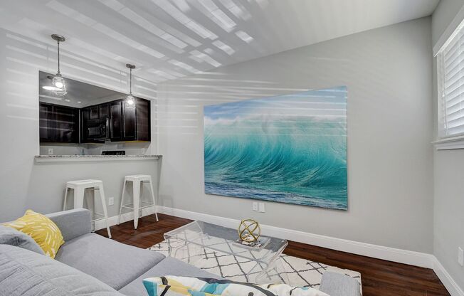 2 beds, 1 bath, 650 sqft, $899, Unit 4715-203