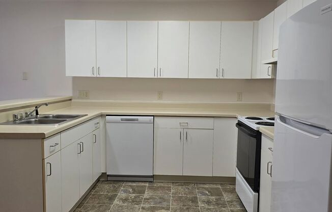 2 beds, 1 bath, 850 sqft, $1,259, Unit PL   7506