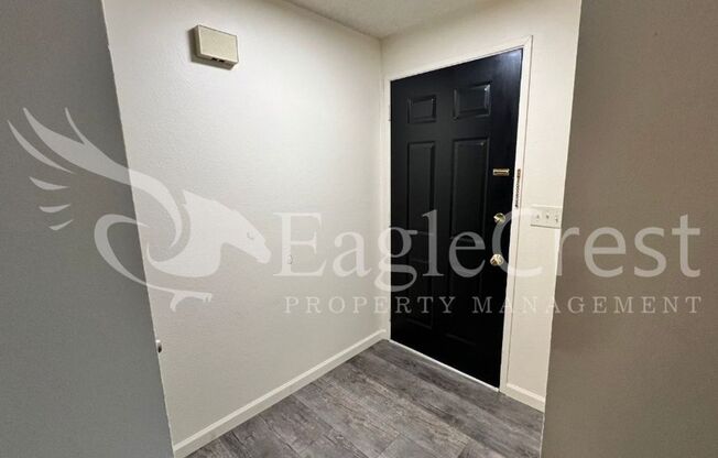 2 beds, 1 bath, $1,050, Unit 1027H