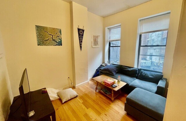 11 Charter St.