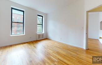 2 beds, 1 bath, $3,800, Unit 11