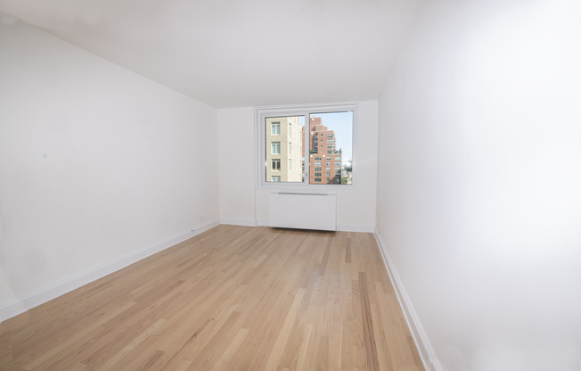 3 beds, 2.5 baths, $15,500, Unit 17C