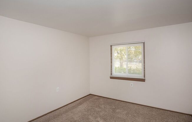 1 bed, 1 bath, 650 sqft, $725, Unit 3535 N Main Street Apt C-3