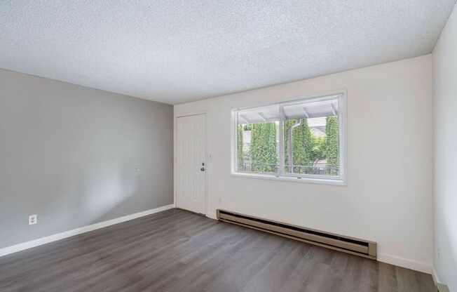 1 bed, 1 bath, 576 sqft, $1,175, Unit 19