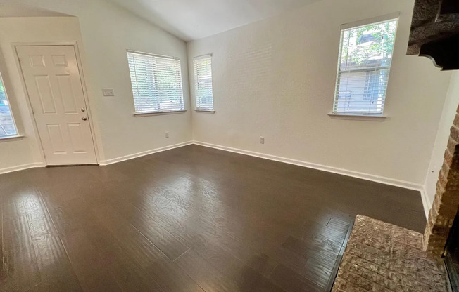 Charming 3-Bed Townhouse with Fireplace, Private Yard & Modern Upgrades — 2905 Burning Oak Dr #A