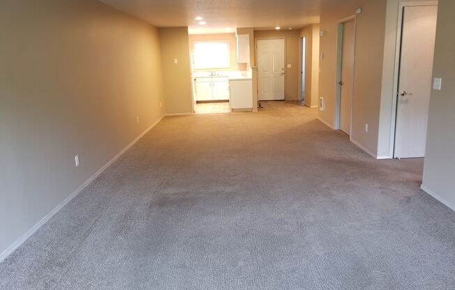 2 beds, 2 baths, 1,240 sqft, $1,940, Unit G33