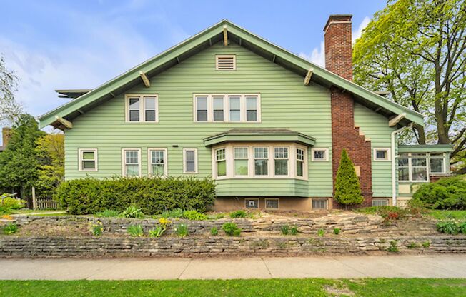 Kenwood Estate LLC