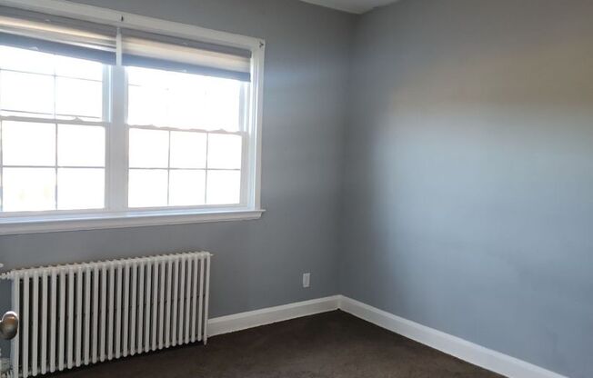 3 beds, 1 bath, $1,800