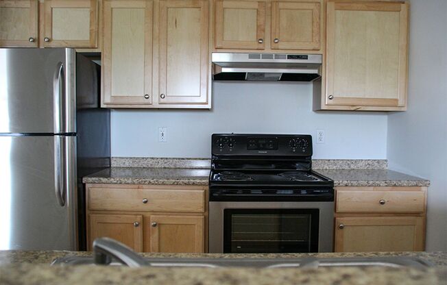 2 beds, 1 bath, 927 sqft, $1,950, Unit 535