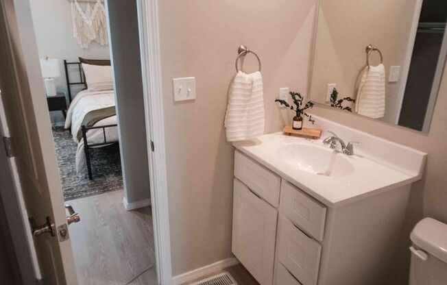 2 beds, 2 baths, $1,006, Unit 310