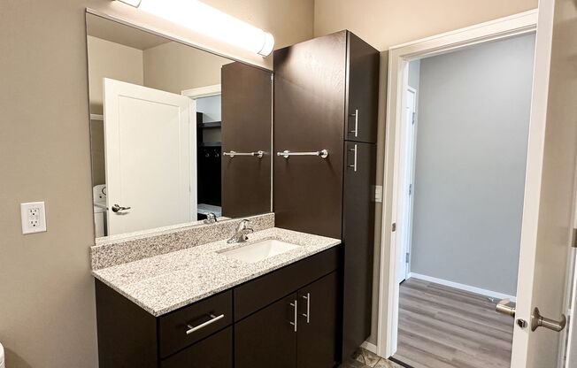 Studio, 1 bath, 567 sqft, $895