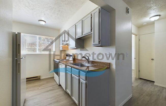 2 beds, 1 bath, 800 sqft, $1,200, Unit C1