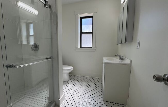 1 bed, 1 bath, 620 sqft, $1,479, Unit 7239 Penn Ave. #1A
