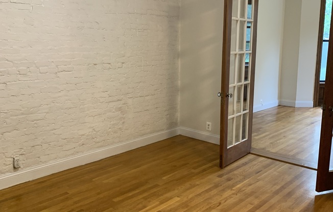 538 44 ST
