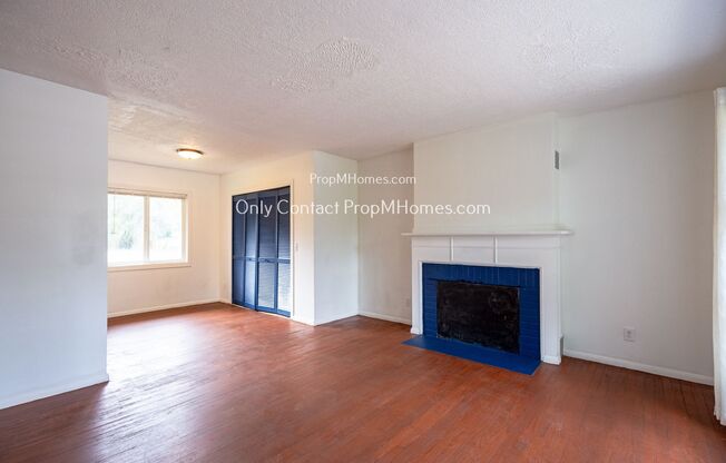 2 beds, 1 bath, $2,199