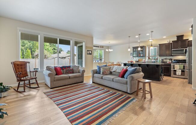 5 bedroom high efficient home - Olympia School district
