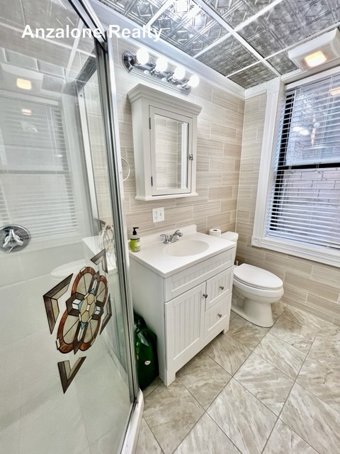 3 N HUDSON ST