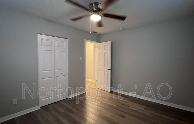 3 beds, 1 bath, 1,400 sqft, $1,660