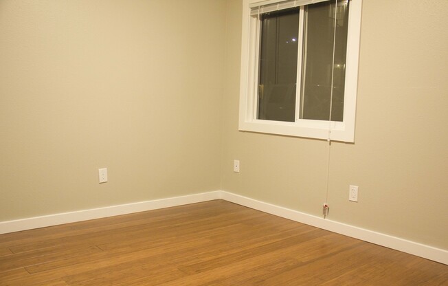 2 beds, 1 bath, $1,795, Unit 502