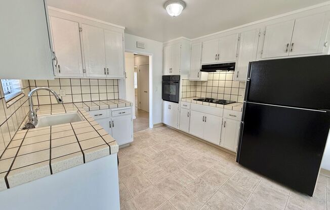 Willow Glen/Cambrian duplex - Beautifully Maintained with Spacious Backyard & Upgrades