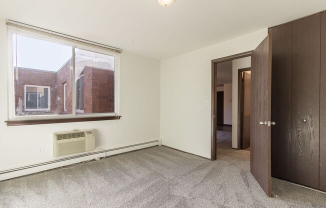 1 bed, 1 bath, 550 sqft, $1,055, Unit 1 Bedroom Waitlist