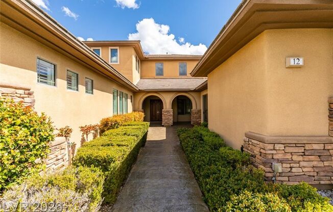 Elegant Anthem Country Club Residence with Spa, Balcony & 3-Car Garage
