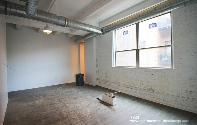 2 beds, 2 baths, $2,975, Unit 202