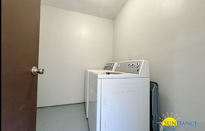 2 beds, 1.5 baths, $1,550, Unit # 11