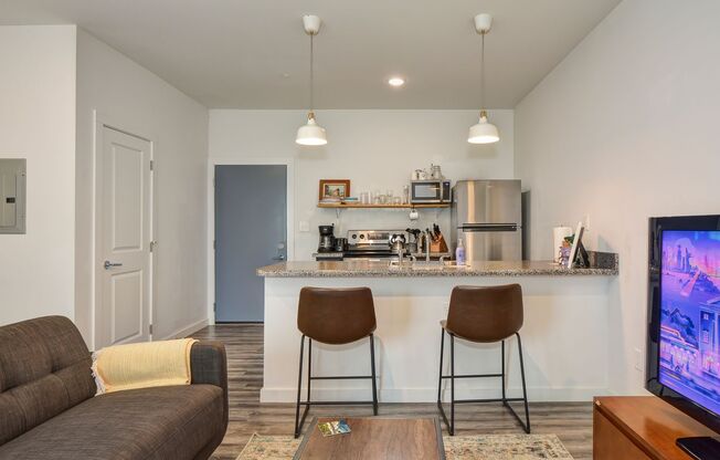 1 bed, 1 bath, 633 sqft, $995, Unit 217