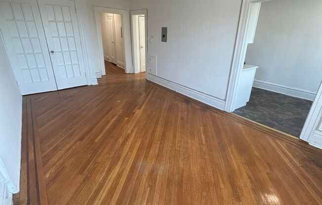 1 bed, 1 bath, 700 sqft, $2,150, Unit E05