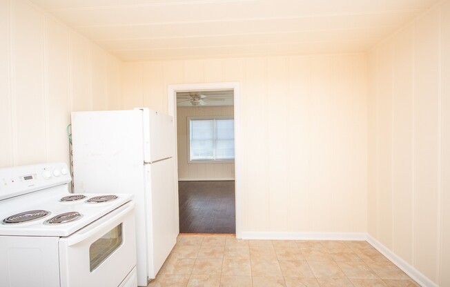 2 beds, 1 bath, $1,050