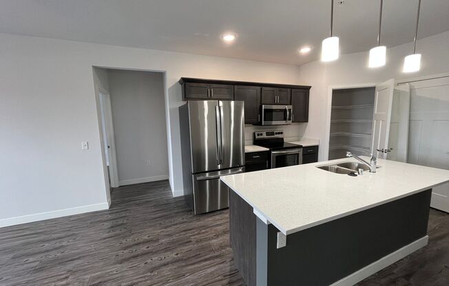 2 beds, 2 baths, 1,176 sqft, $1,895, Unit Lime 125