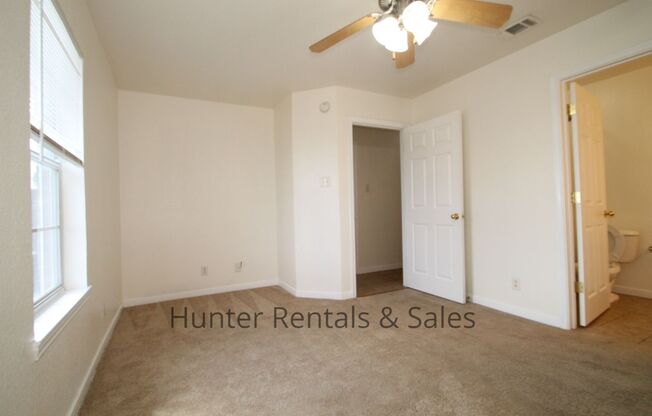 3 beds, 2 baths, $1,195