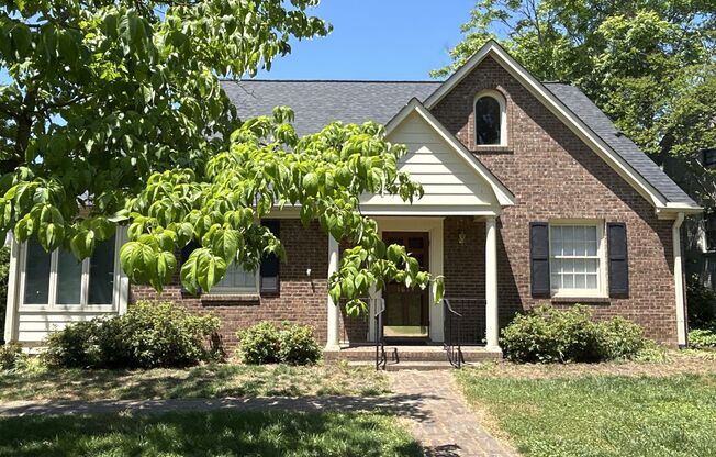 Great Myers Park home with 3 spacious bedrooms!