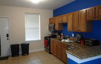 3 beds, 1.5 baths, $1,475