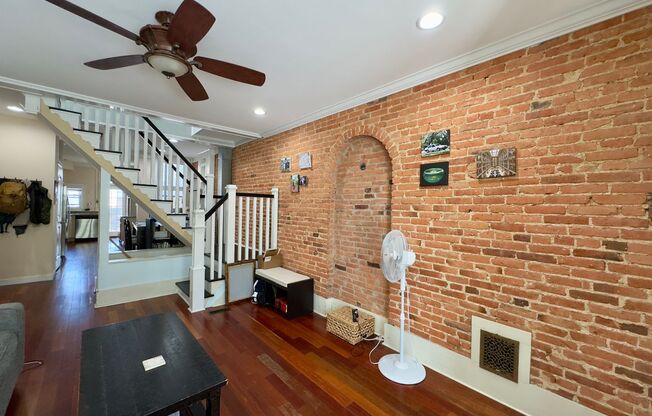 Charming 2Bed/2.5Bath in Carroll Camden
